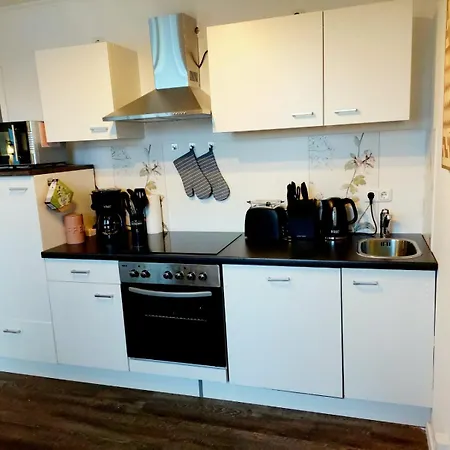 63Qm Wohnung Mit Wintergarten, Balkon & Parkblick I 500M Zum Strand I Haustierfreundlich I Villa Kaethe Lägenhet