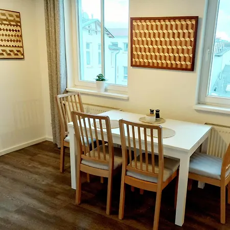 아파트 Stilvolle Wohnung Mit Wintergarten, Balkon & Parkblick I 500M Zum Strand I Haustierfreundlich I Villa Kaethe *